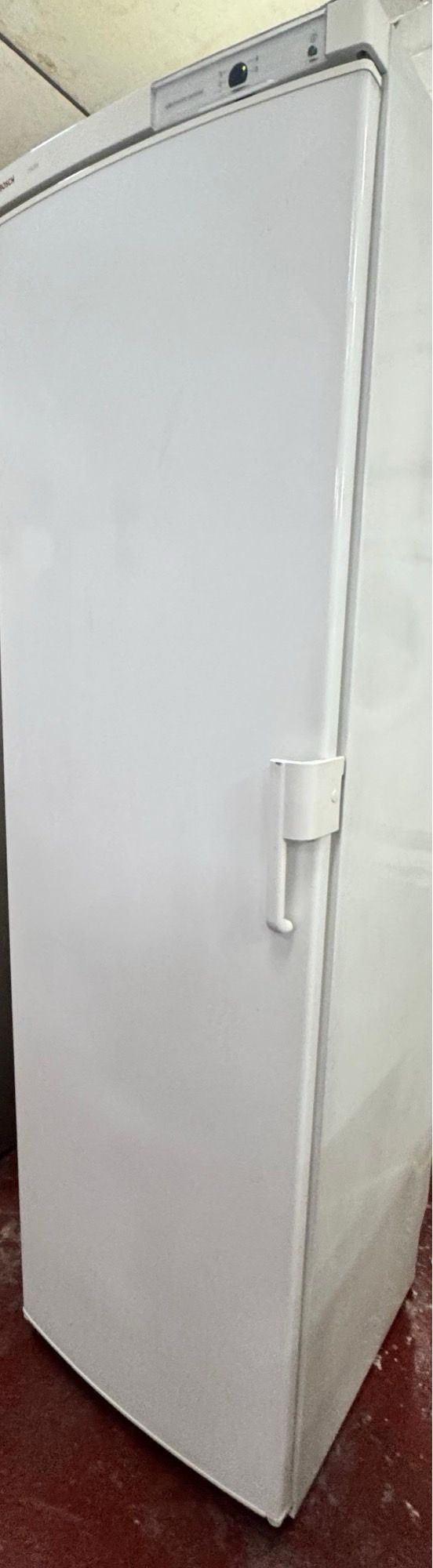 NEVERA SOLO NEVERA MARCA BOSCH NO FROST