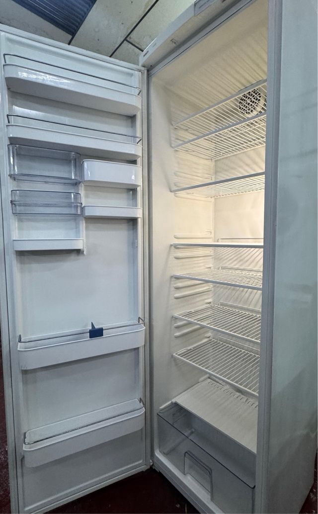 NEVERA SOLO NEVERA MARCA BOSCH NO FROST