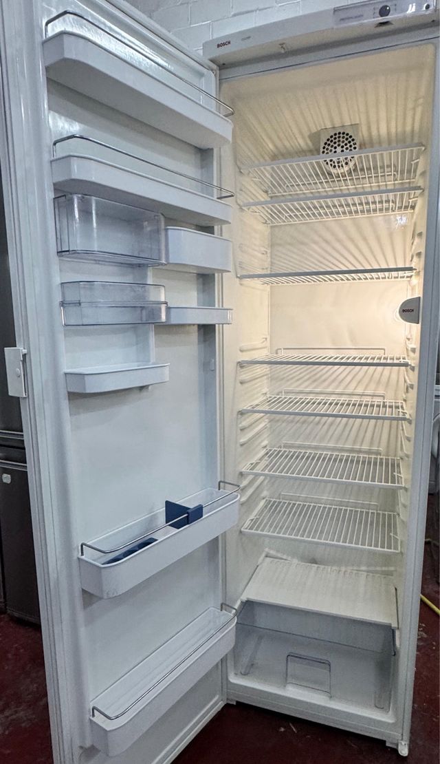 NEVERA SOLO NEVERA MARCA BOSCH NO FROST