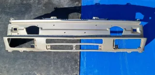 Chapa frontal BMW serie 3 E30 Post