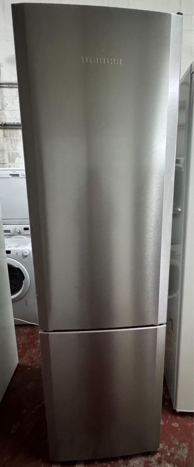 FRIGORÍFICO COMBI NO FROST MARCA LIEBHERR EN INOX