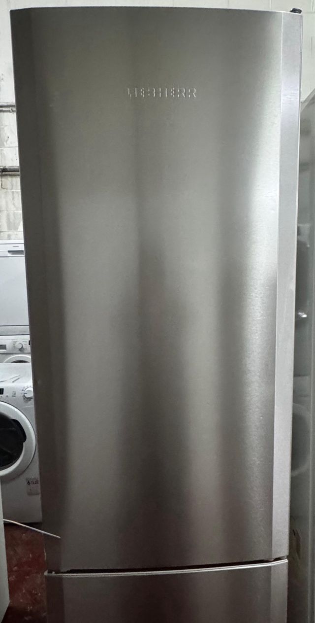 FRIGORÍFICO COMBI NO FROST MARCA LIEBHERR EN INOX