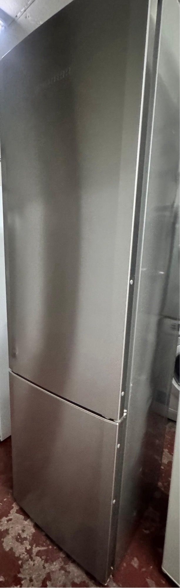 FRIGORÍFICO COMBI NO FROST MARCA LIEBHERR EN INOX