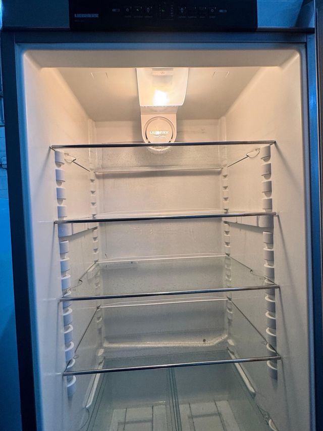 FRIGORÍFICO COMBI NO FROST MARCA LIEBHERR EN INOX