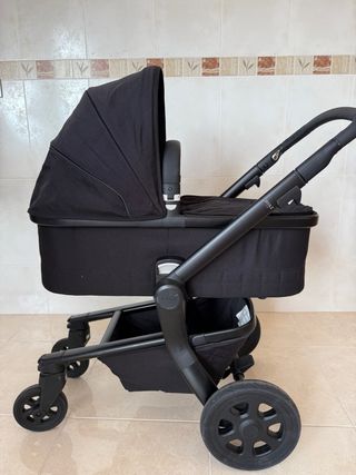 Carrito Joolz Hub con capazo y 2 sacos