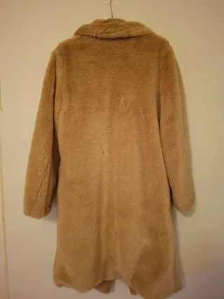 Abrigo largo de pelo sintético mujer