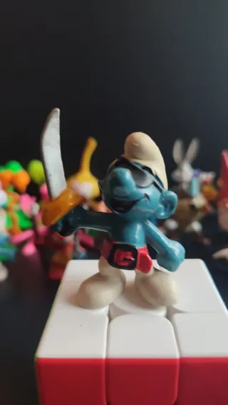 Figuras de colección variadas