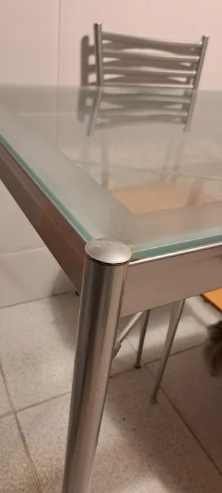 Mesa de cocina de cristal