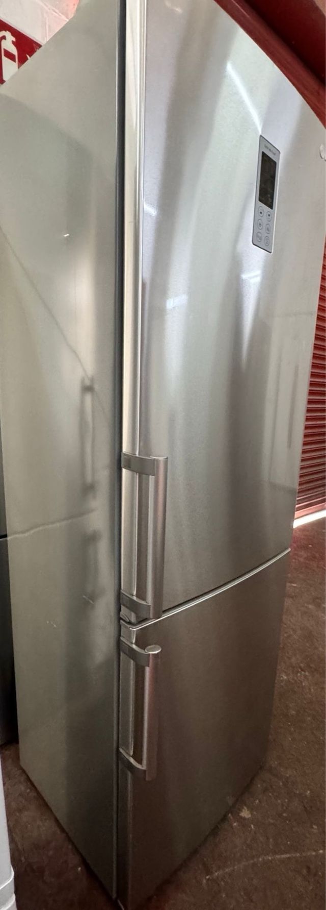 FRIGORÍFICO COMBI NO FROST MARCA LG EN INOX