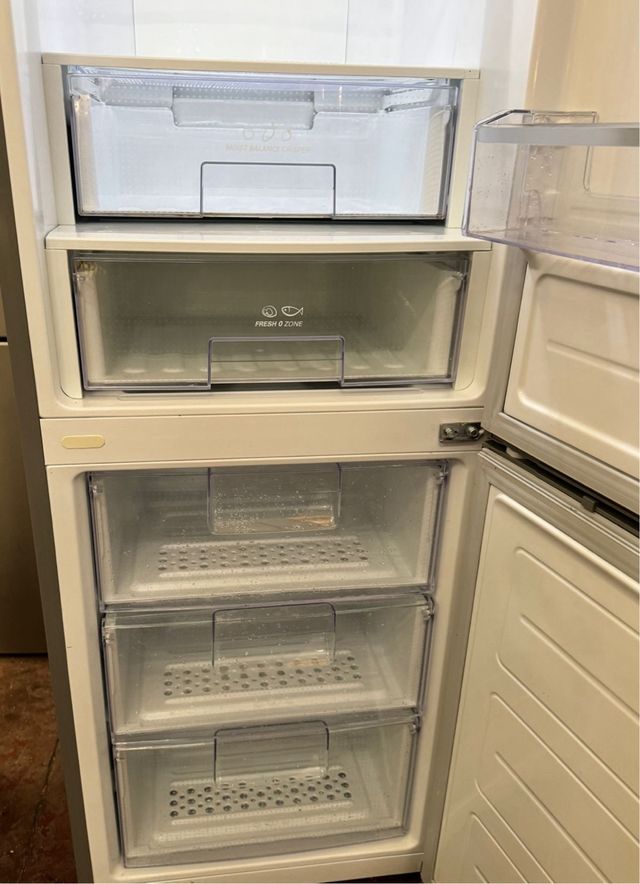 FRIGORÍFICO COMBI NO FROST MARCA LG EN INOX