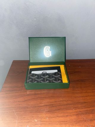 Tarjetero Goyard Negro