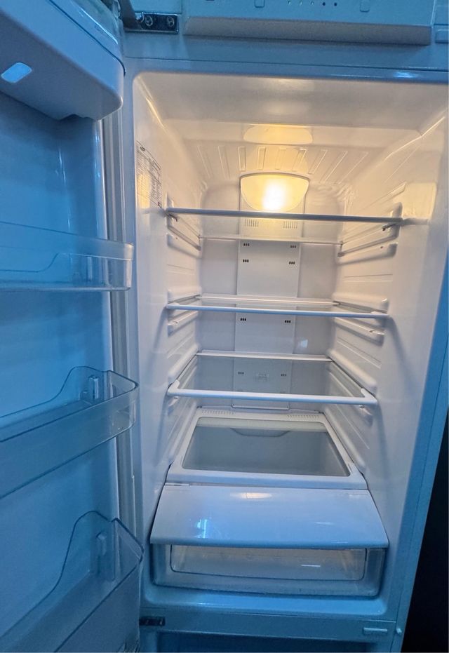 FRIGORÍFICO COMBI NO FROST MARCA SAMSUNG