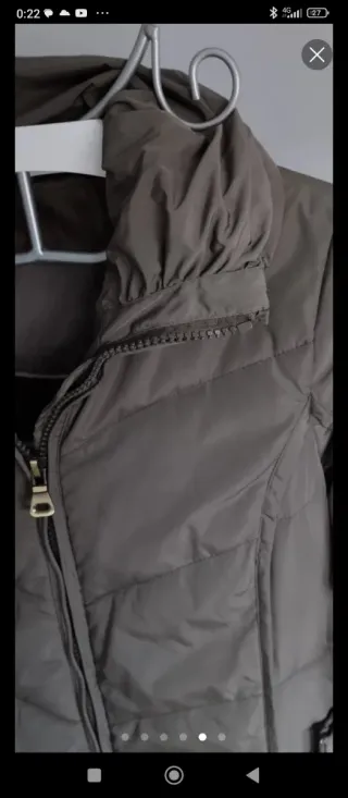 Abrigo Cortefiel beige acolchado