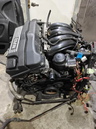 Motor BMW N42B18A Completo