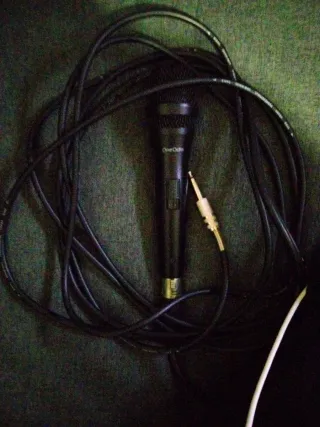 Micrófono OneOdio con cable