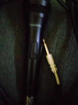 Micrófono OneOdio con cable