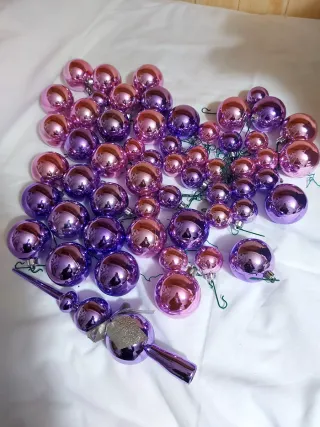 Adornos Navideños Morados y Rosas