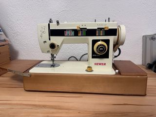Máquina de coser SEWER vintage