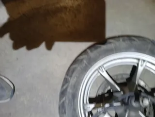 Rueda delantera completa moto