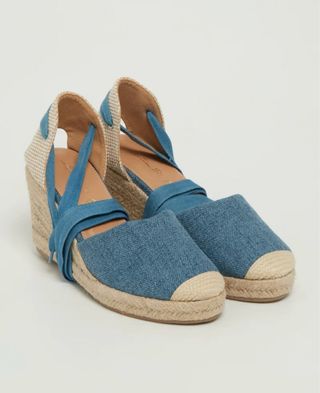 Sandalias cuña denim azul y beige
