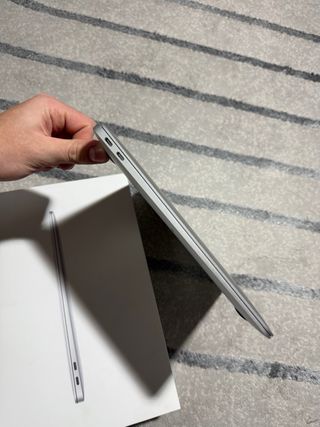 MacBook Air 2020 Intel i5 16GB RAM 512GB Plata