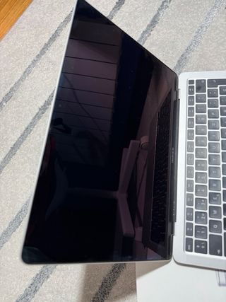 MacBook Air 2020 Intel i5 16GB RAM 512GB Plata
