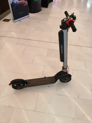 Patinete Eléctrico Cecotec Bongo