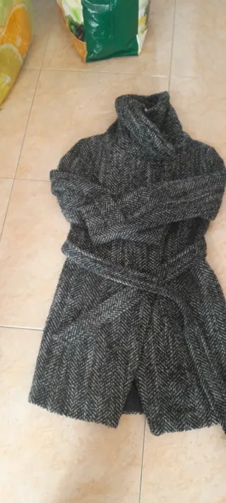 Abrigo paño negro y blanco