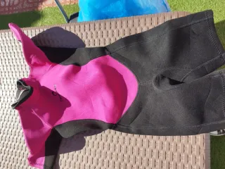 Neopreno niña rosa y negro