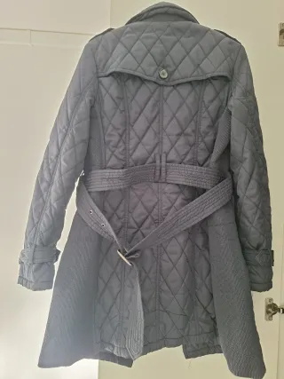 Abrigo acolchado azul marino