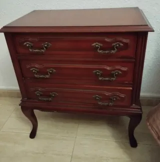 2 Mesitas de noche de madera