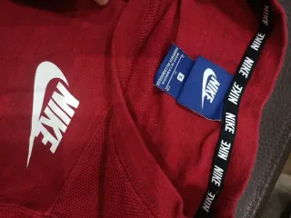 Camiseta Nike Mujer Granate