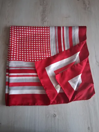 Foulard quadrato donna rosso e bianco