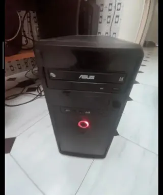 PC Gamer ASUS Negro Bajo Costo