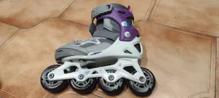 Patines Oxelo Decathlon 29-32 más protecciones.