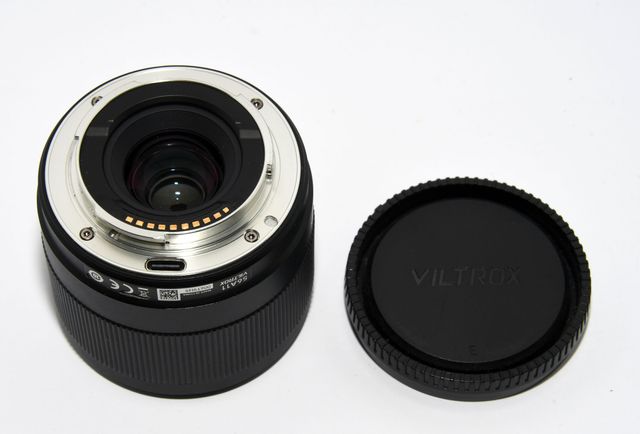 Objetivo Viltrox Full Frame 20mm f/2.8 FE
