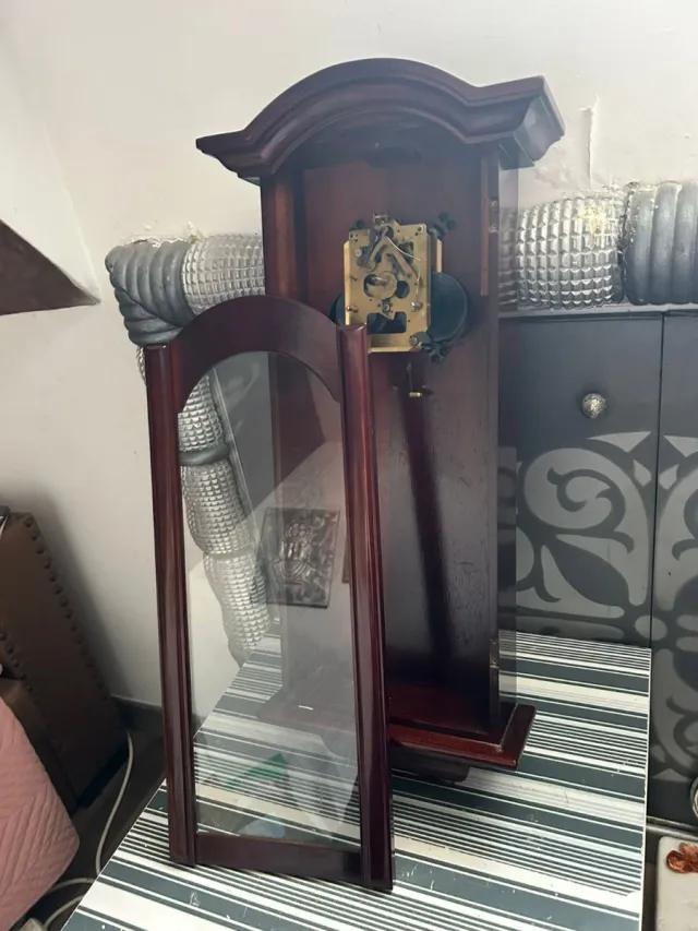 Caja de reloj de pared Daejin con movimiento