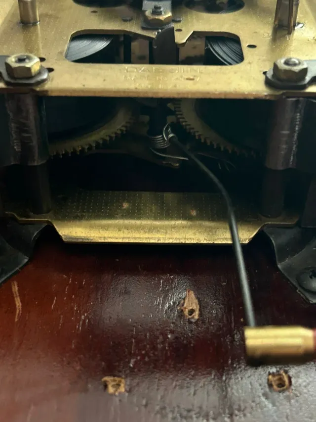 Caja de reloj de pared Daejin con movimiento