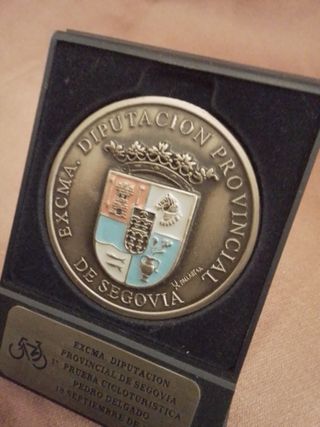 Medalla Pedro Delgado Cicloturista 1994. C 8