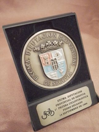 Medalla Pedro Delgado Cicloturista 1994. C 8