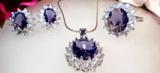 Conjunto Plata 925 con Gemas Moradas Brillantes