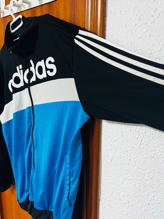 Chaqueta  Negra y Azul