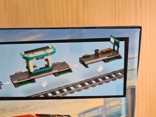 LEGO City 60423 Tranvía y Estación del Centro
