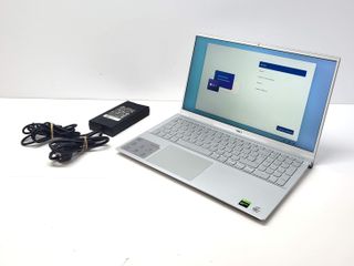 pc portatil dell inspiron 15 7000