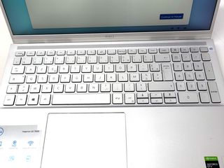 pc portatil dell inspiron 15 7000