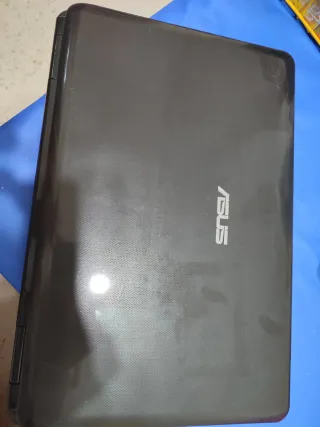 Ordenador portátil ASUS