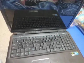 Ordenador portátil ASUS