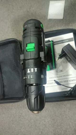 Taladro Percutor a Batería