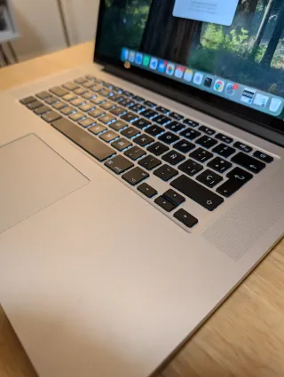 MacBook Pro 15" Retina i7 16GB 256gb + 256Gb