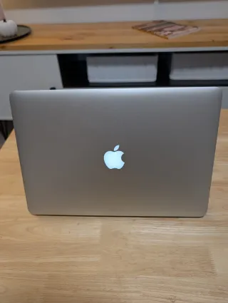 MacBook Pro 15" Retina i7 16GB 256gb + 256Gb